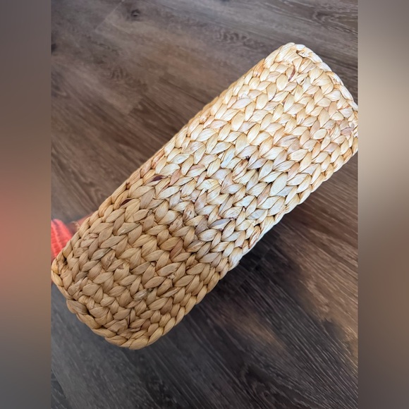 Straw Tote Bag - Picture 4 of 7